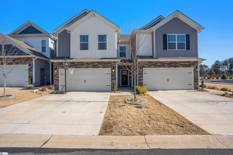 581 Yellow Fox Road