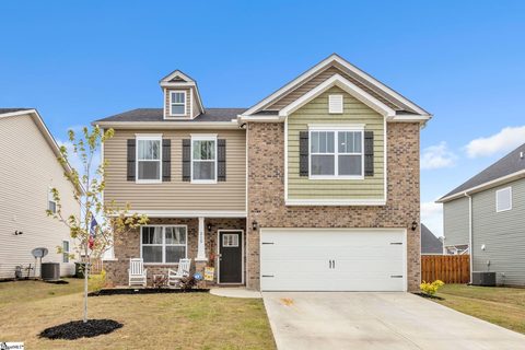 215 Milford Pines Drive sold home in Milford Pines, Greenwood, SC