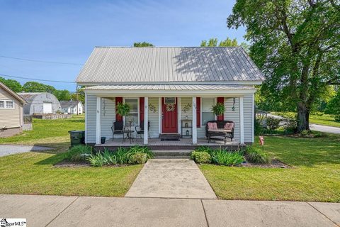 109 1St Street sold home in Woodside Mill, Fountain Inn, SC