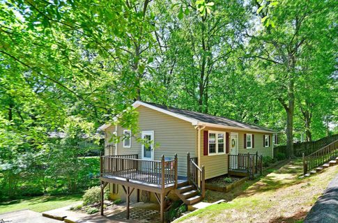 32 Hillside Circle