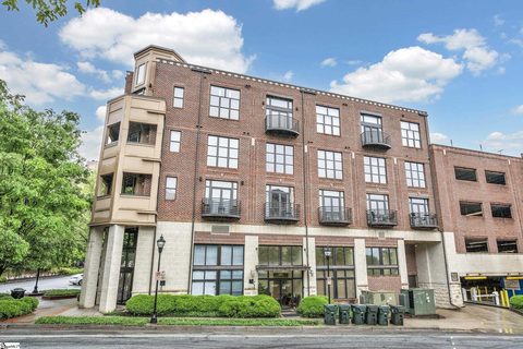 Previously sold for $424,500