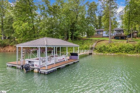 1529 Gaspe Boulevard