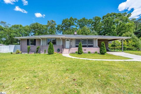 9 Lisa Drive sold home in Wade Hampton Terrace, Greenville, SC