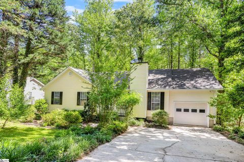 1415 Winding Way