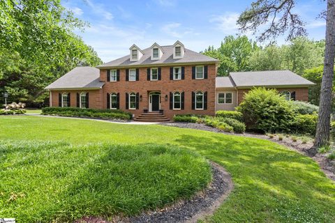 207 Muirfield Drive