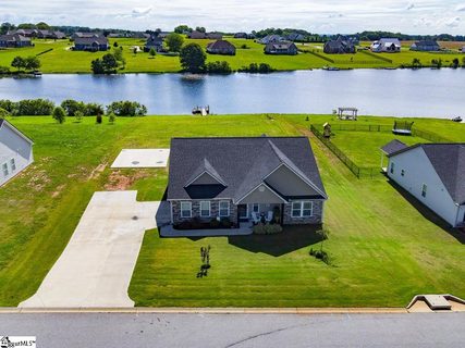 201 Meadow Lake Drive sold home in Farm Lake, Cowpens, SC
