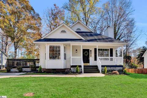 520 Dunwoody Drive