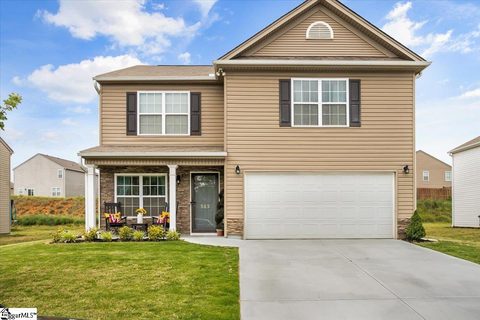 543 Falls Cottage Run sold home in Clairmont Estates, Boiling Springs, SC