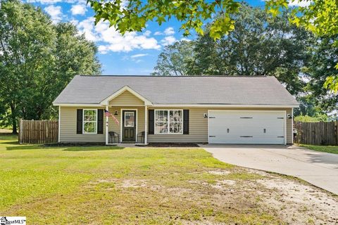 107 Laura Jane Lane sold home in Blake Heights, Gray Court, SC