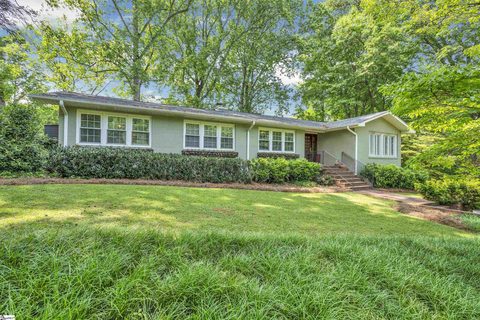 109 Eastwood Circle