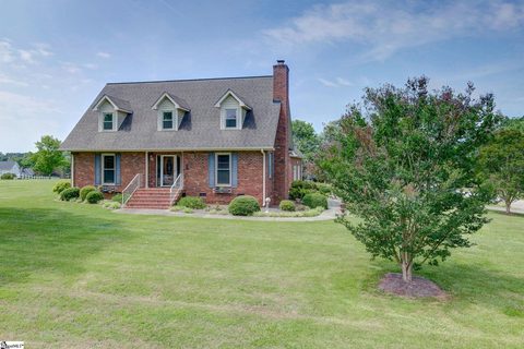 2839 Locust Hill Road sold home in Oak Glen, Taylors, SC