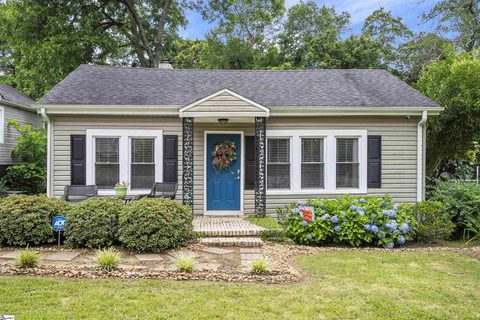 22 Monticello Avenue