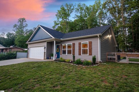 Previously sold for $275,500