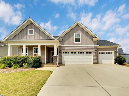 156 Foxbank Circle
