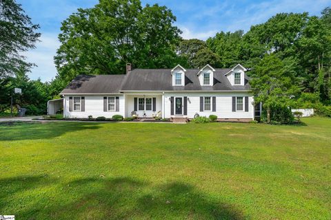 201 Stonegate Court sold home in Timbrooke, Easley, SC
