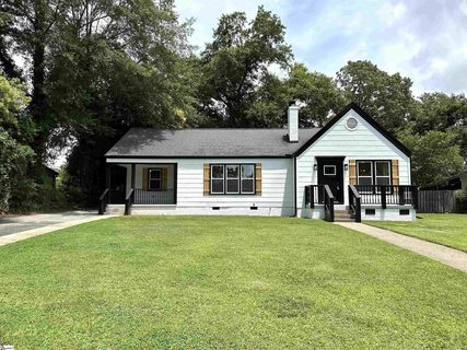 127 E Victoria Road