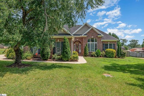 108 Stonegate Court sold home in Timbrooke, Easley, SC