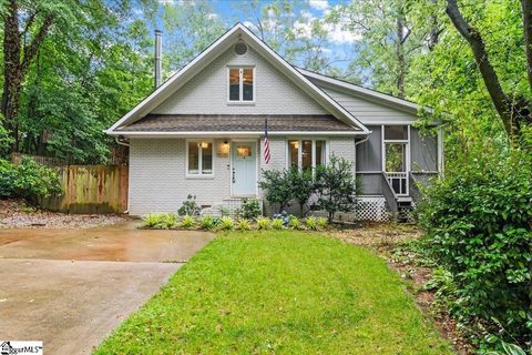 107 Scarlett Street