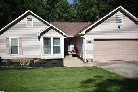 415 Bent Creek Drive sold home in King Acres, Greer, SC