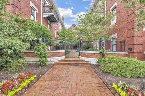 400 E Washington Street #24 sold home in Davenport Condo, Greenville, SC