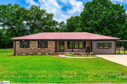 305 Lynchburg Drive