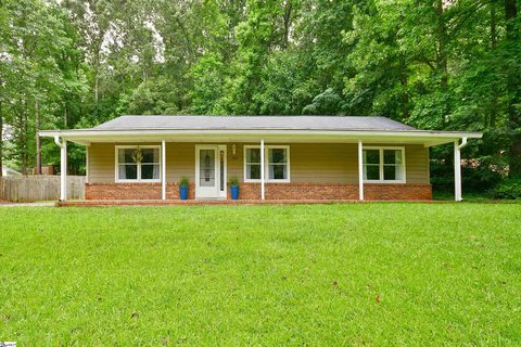 1205 Pineview Drive sold home in Heatherwood, Easley, SC