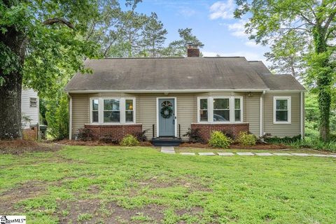 15 Waters Avenue sold home in Pickwick Heights, Greenville, SC