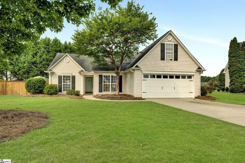 205 Crestwood Court