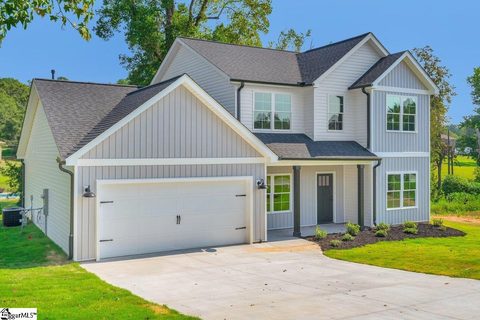 135 Amberwood Drive