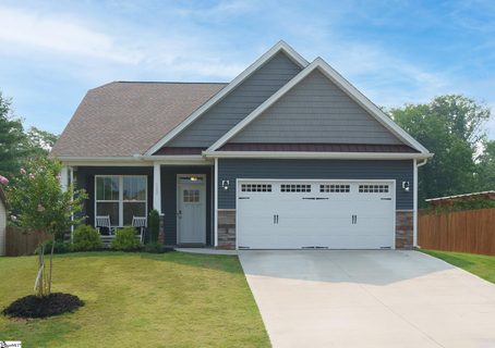 102 Forest Ridge Way