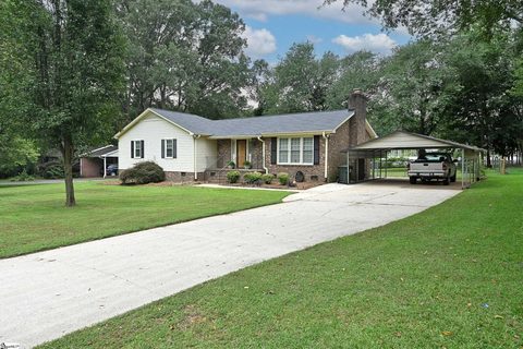 200 Barry Drive sold home in Terrace Gardens, Greer, SC
