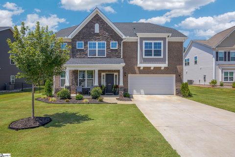 405 N Oak Crest Drive