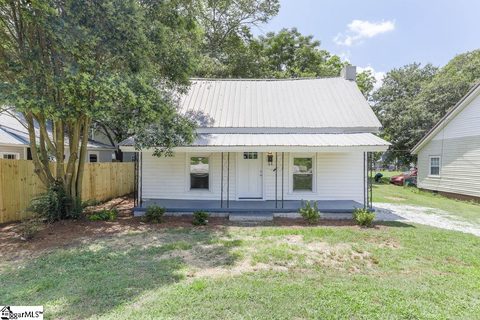 206 Woodside Avenue sold home in Woodside Mill, Fountain Inn, SC