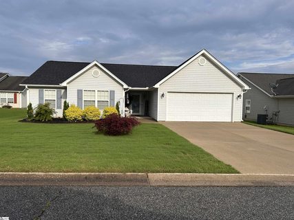 412 Fairbanks Court