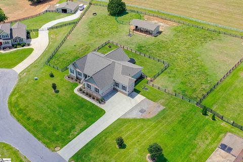14 Bolero Lane sold home in Hillside Plantation, Travelers Rest, SC