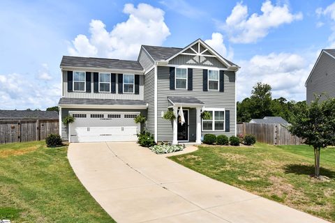 906 Hattie Lane