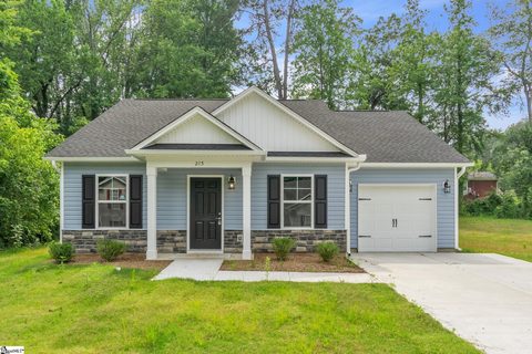 215 Stratford Road