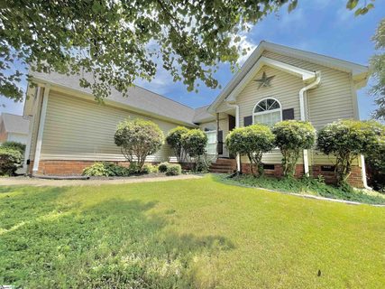 4 Middlefield Court sold home in Saddlers Ridge, Simpsonville, SC