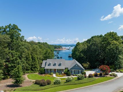 201 E Wynward Pointe Drive sold home in Wynward Pointe, Salem, SC