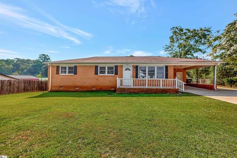205 Iris Drive sold home in Kingsberry Park, Easley, SC