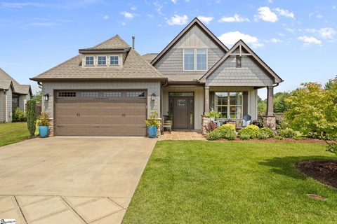 40 Vinton Drive sold home in Windwood Cottages, Greer, SC