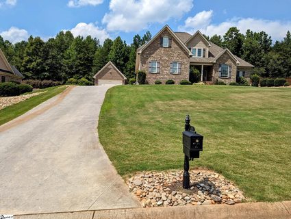 114 Lantern Ridge Drive sold home in Lantern Ridge, Easley, SC