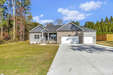 617 Regency Circle