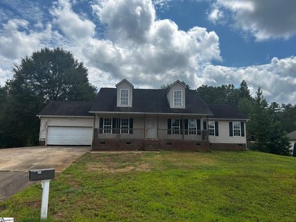 300 Shady Pines Court sold home in Tall Pines, Fountain Inn, SC