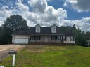 300 Shady Pines Court sold home in Fountain Inn, SC