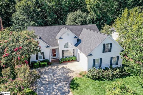 8 Dapple Gray Court