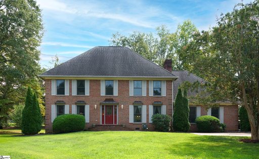 108 Ravenwood Lane