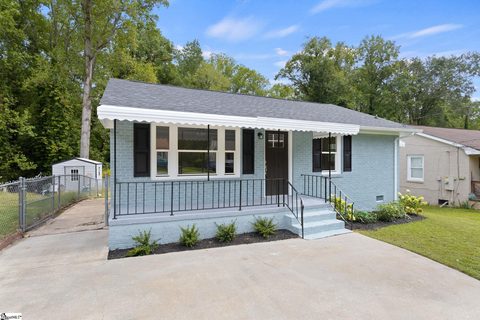 105 Tiffany Drive sold home in Cardinal Park, Taylors, SC