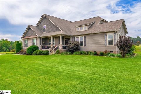 6 Fancy Lane sold home in Hillside Plantation, Travelers Rest, SC