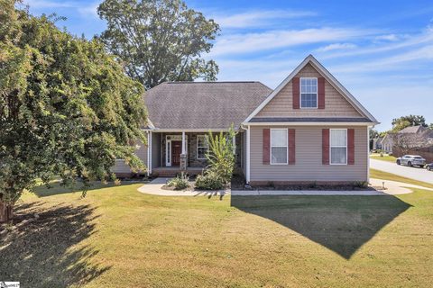 108 Wallhaven Drive sold home in Woodlands At Walnut Cove, Greer, SC